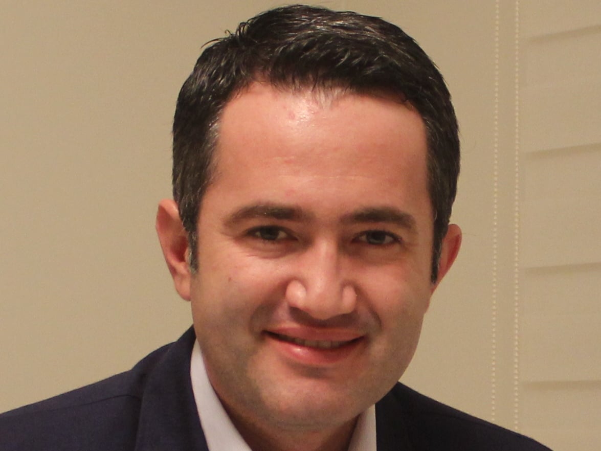 Yrd. Doç. Dr. Emrah Cangi, Yazar Doktor Amcam